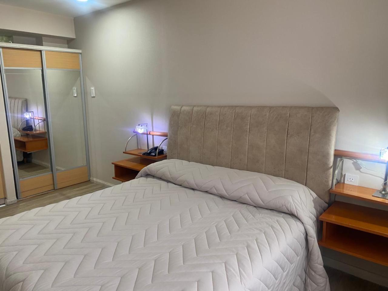 Hotel Howard Johnson Rosario Bagian luar foto