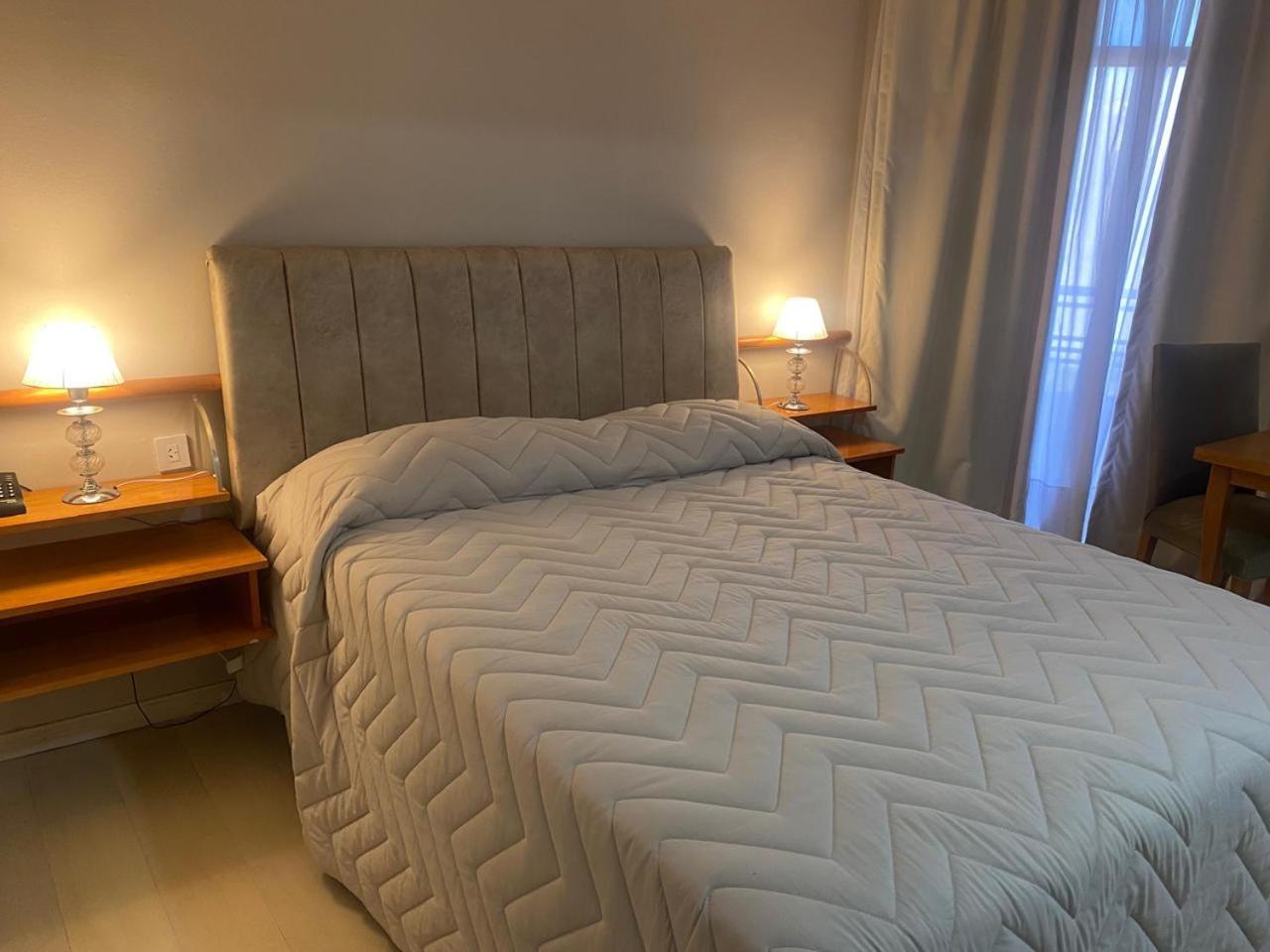 Hotel Howard Johnson Rosario Bagian luar foto