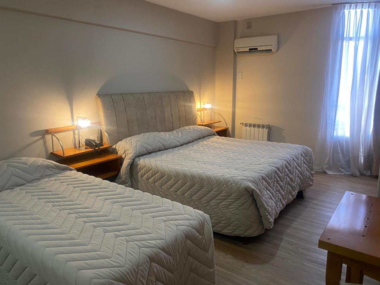 Hotel Howard Johnson Rosario Bagian luar foto